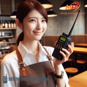 5-ly-do-nha-hang-nen-su-dung-may-bo-dam-hytera-1